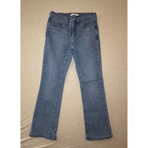Levi's. 315 Shapping bootcut blue jean. size 28.